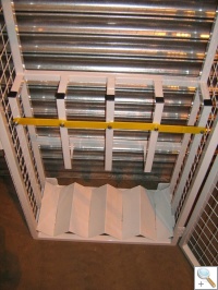 Cylinder Rack with integral lockable cage