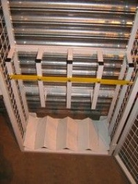 Cylinder Rack with intregal lockable cage